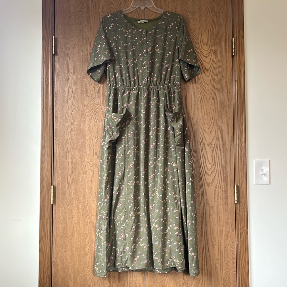 Gorgeous Green Floral Dress